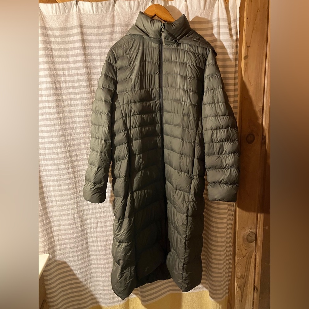 Uniqlo Women’s Ultralight Down Parka
